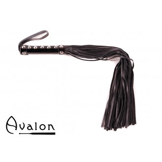 Avalon - WARRIOR - Sort flogger med håndtak med nagler