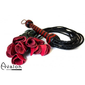 Avalon - THORN - Roseflogger med sort og rødt håndtak