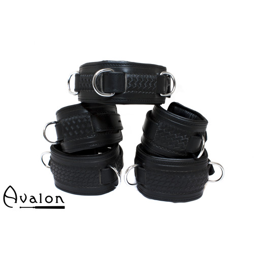Avalon - LUST - Collar og Cuffs, 5 deler, Sort Avalon - LUST - Collar og Cuffs, 5 deler, Sort