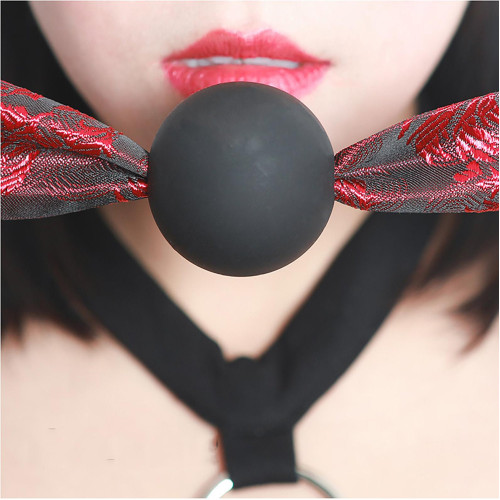 BQS - Ballgag med rød sateng BQS - Ballgag med rød sateng